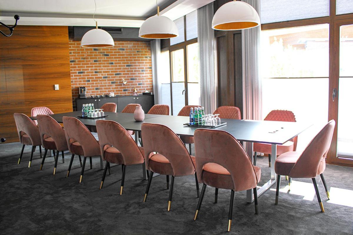 Willa Port Ostróda Dış mekan fotoğraf Meeting room