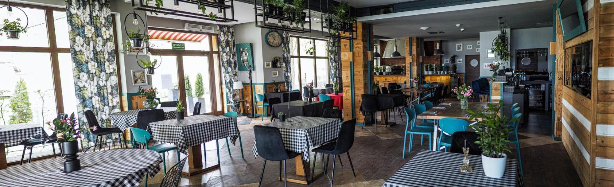 Willa Port Ostróda Dış mekan fotoğraf Restaurant in Georgia