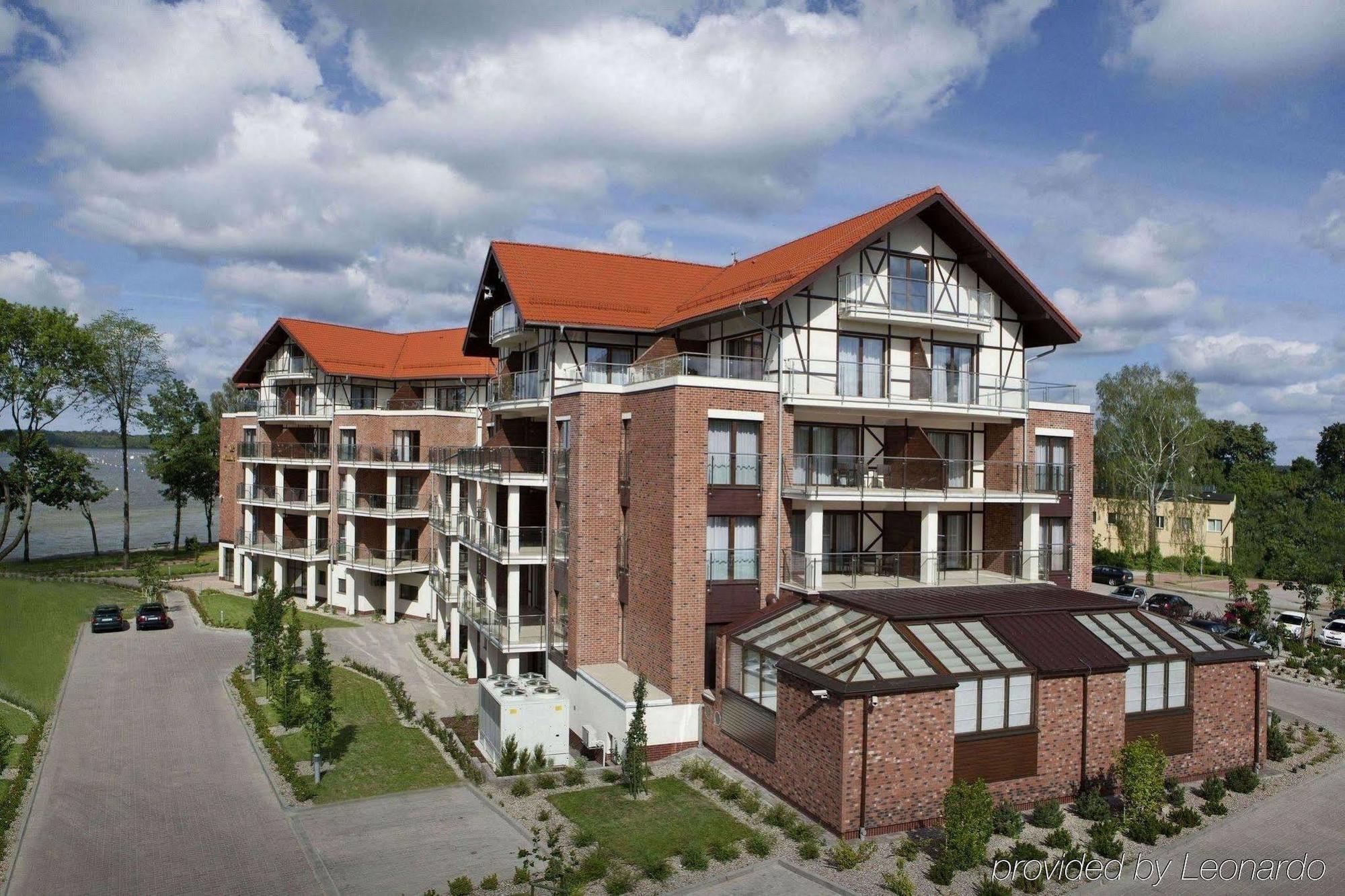 Willa Port Ostróda Dış mekan fotoğraf Residential complex in Nida